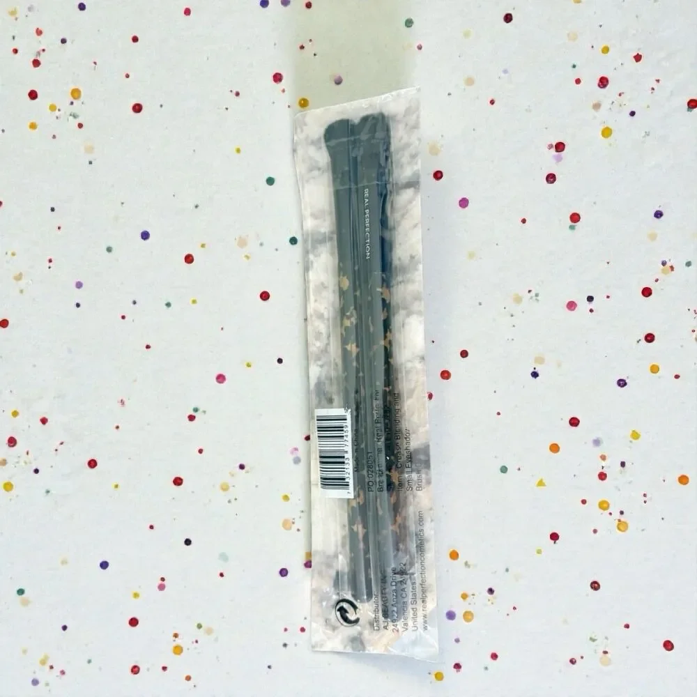 REAL PERFECTION Crease Blending and Small Eyeshadow Brush Duo